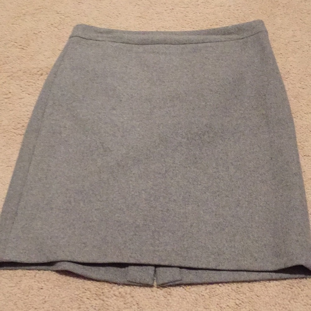 Gray wool pencil skirt